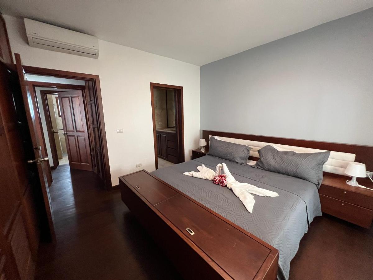 Caribbean Suites With Rooftop Pool Punta Cana Eksteriør bilde
